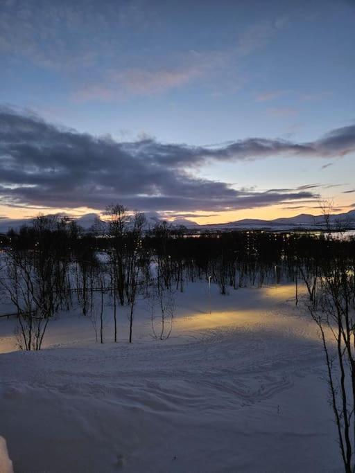 Ny Leilighet I Nytt Bygg I Naturskjonne Omgivelser! Tromso Luaran gambar