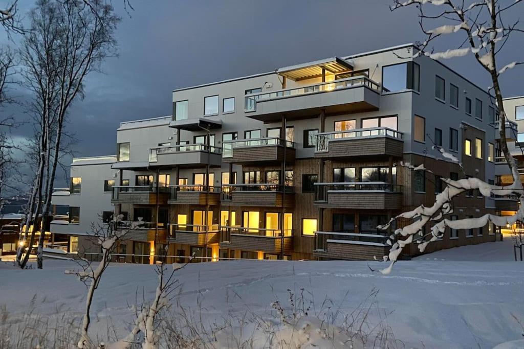 Ny Leilighet I Nytt Bygg I Naturskjonne Omgivelser! Tromso Luaran gambar